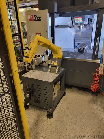 Industrial robot Fanuc LR Mate 200 ID