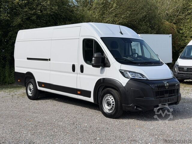 Hochdach-Kastenwagen mit langem Radstand Peugeot Boxer Kasten 435 L4H2  180 AUT/NAvi/PDC