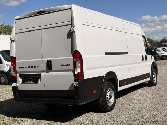 Hochdach-Kastenwagen mit langem Radstand Peugeot Boxer Kasten 435 L4H2  180 AUT/NAvi/PDC
