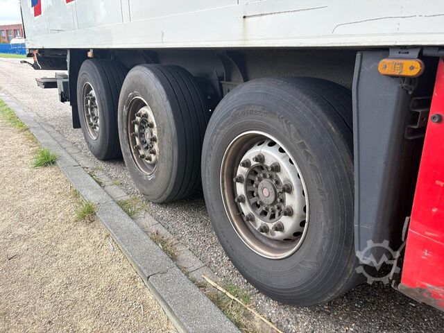 Kühl-/Tiefkühltransport Schmitz SKO 24 Carrier Maxima 1300 / SAF Disc / Loading...