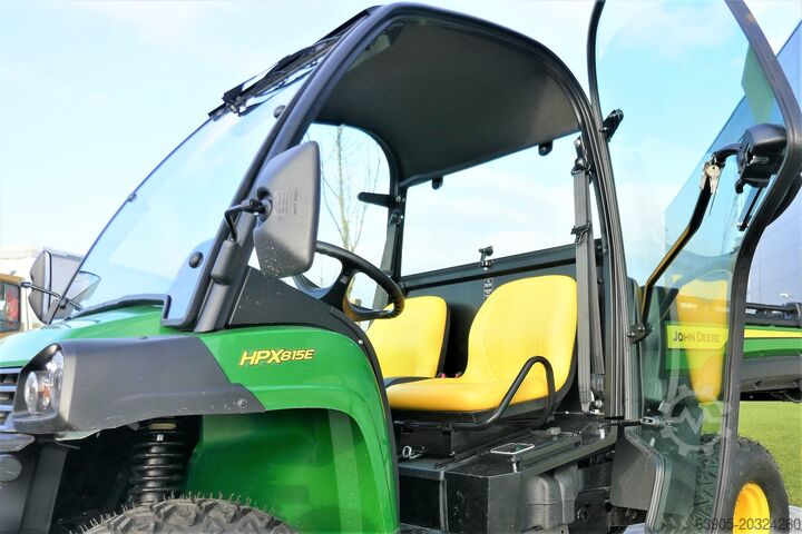 Tugger John Deere Gator HPX815E