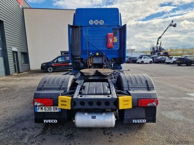 Standard tractor unit Iveco Stralis NP460