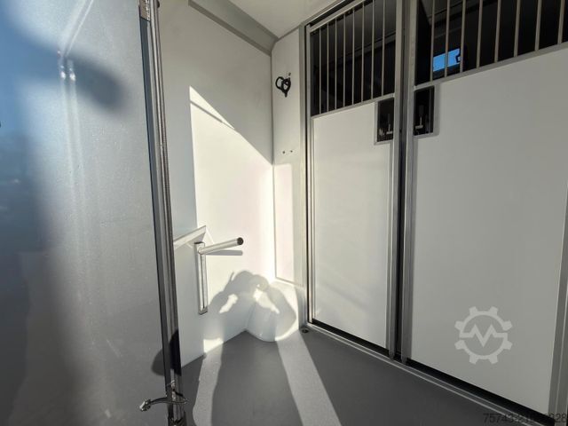 Viehtransporter RENAULT Master STX  Haras AUTOM. NEW MODEL 2025