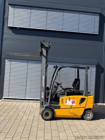 Electric - 3 wheels Jungheinrich EFG VAC 20