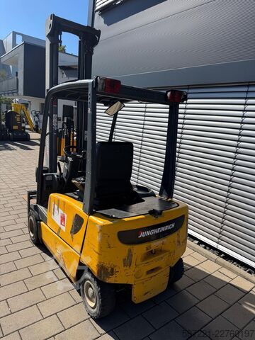 Electric - 3 wheels Jungheinrich EFG VAC 20
