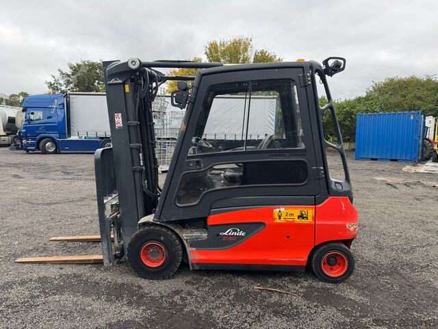 Gabelstapler Linde E30L-01