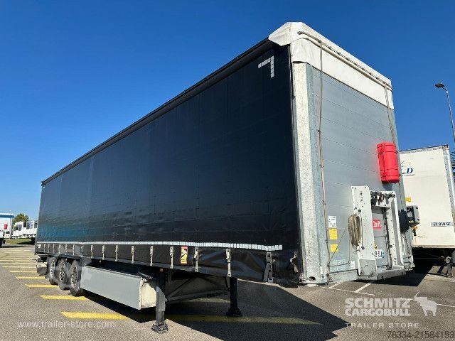 Auflieger mit Pritsche & Plane Schmitz Cargobull Semitrailer Curtainsider Standard