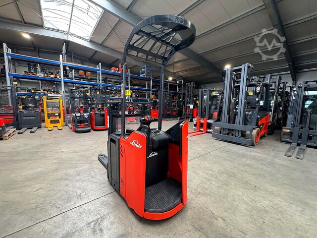 Hochhubwagen Linde D 12HPSP [ID: 318]