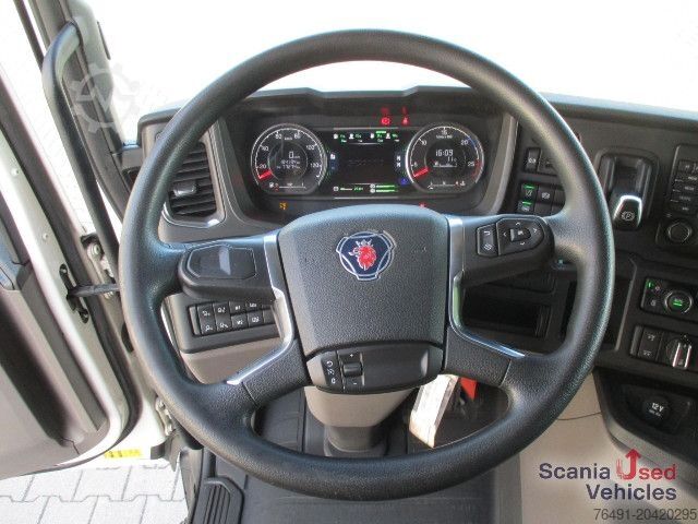 LKW mit Getränkeaufbau Scania P 320 B6x2*4LB Getränkeaufbau mit Lbw. / Full Air