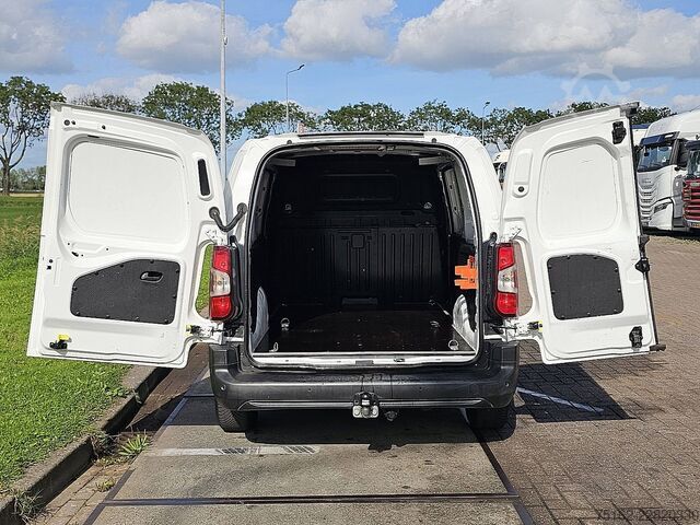 Suitcase OPEL COMBO 1.5 L2 2xZjdeur NAP Airco Trekhaak 1e Eig...