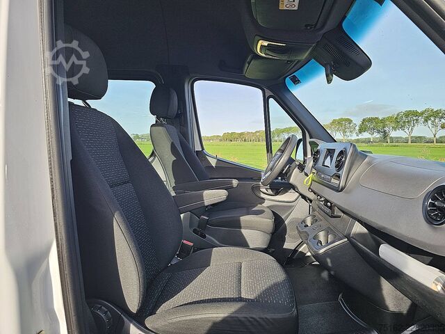 Personenbeförderung MERCEDES-BENZ SPRINTER 314 L3H2 9-Pers 2x Airco