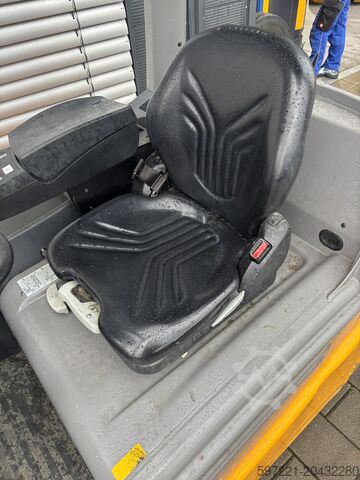 Elektrisch â 3 RĂ€der Jungheinrich EFG 220 464DZ