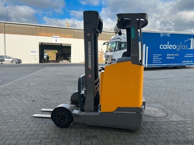 Schubmaststapler JUNGHEINRICH ETV C16 / Triplex 5.72m / SS / nur 3.228h / 2016