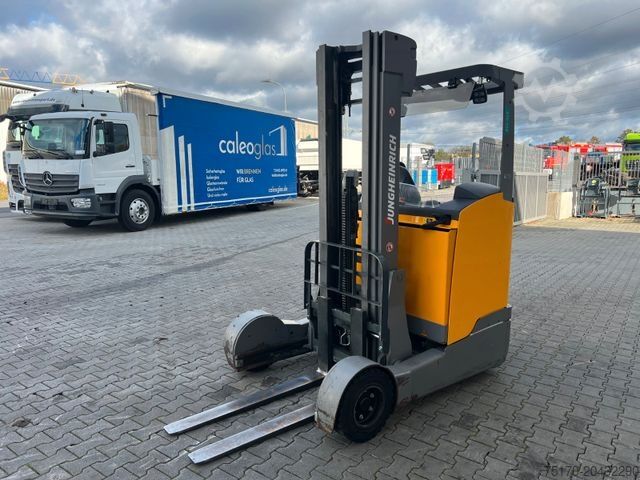 Schubmaststapler JUNGHEINRICH ETV C16 / Triplex 5.72m / SS / nur 3.228h / 2016