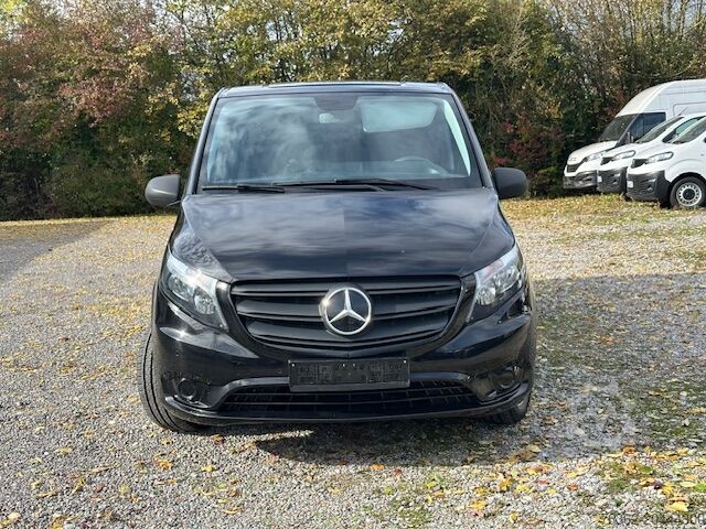 Minibus Mercedes-Benz Vito Tou 114 4x4 Extralang 9Sitze 2xKlim