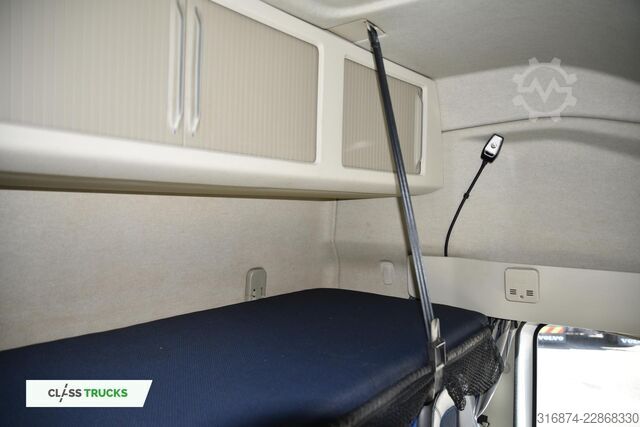 Standard tractor unit VOLVO FH 460 Globetrotter XL Varios i-Save