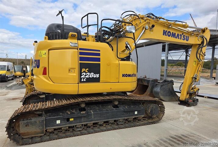 Komatsu PC228USLC-11E0 Komatsu PC228USLC-11E0