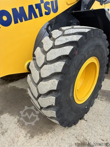 Komatsu WA320-8 Komatsu WA320-8