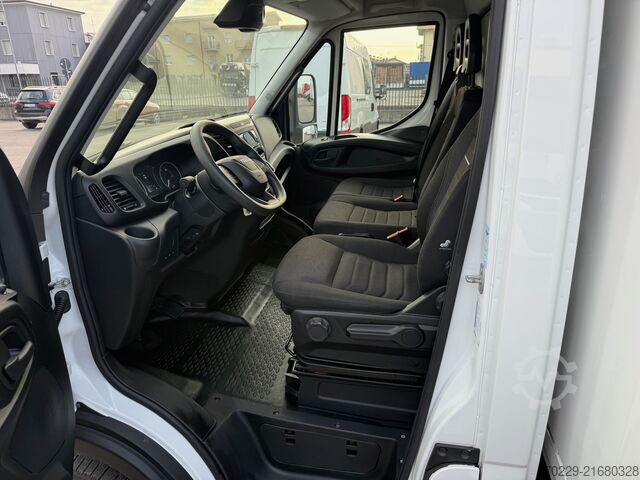 Transporter mit Koffer Iveco DAILY 72-180