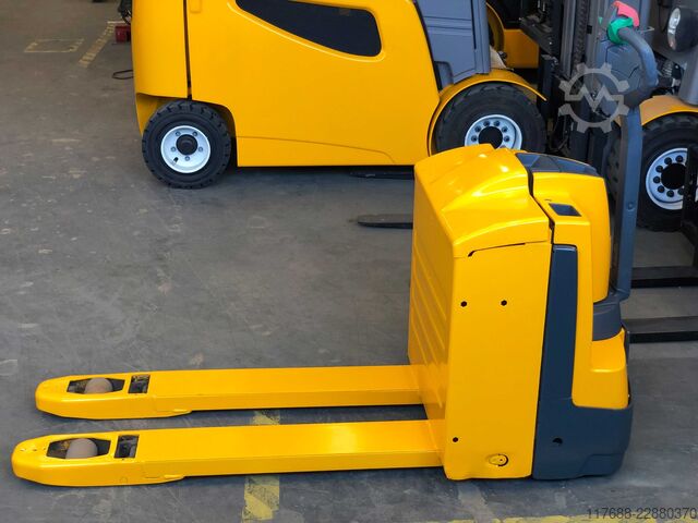 Low lift truck pedestrian Jungheinrich EJE 116 - Nur 2552 Std. Service Neu - Batterie 90%