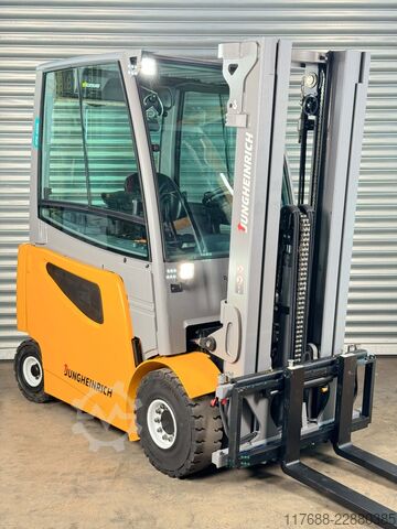 Electric 4-wheeler Jungheinrich EFG 430k - Nur 3490 Std- Service Neu-Batterie 90%