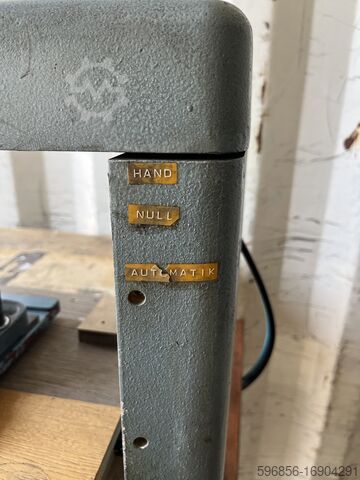 Pneumatic bookbinding press Prasa Introligatorska 