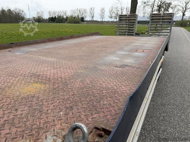 Mercedes Atego 1823 4X2 Maschinentransporter / Auffahr-LKW, EURO2, Baujahr 2001, TÜV bis 7-2026 MERCEDES-BENZ Atego 1823  4X2  Machine Transporter / Oprij Vrachtwagen EURO2 190dkm 2001 APK 7-2026