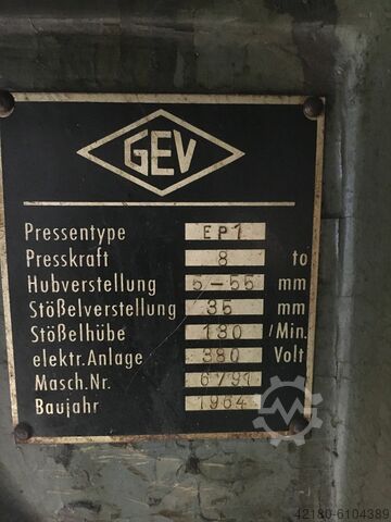 Eccentric press with protective screen Ebu EP1