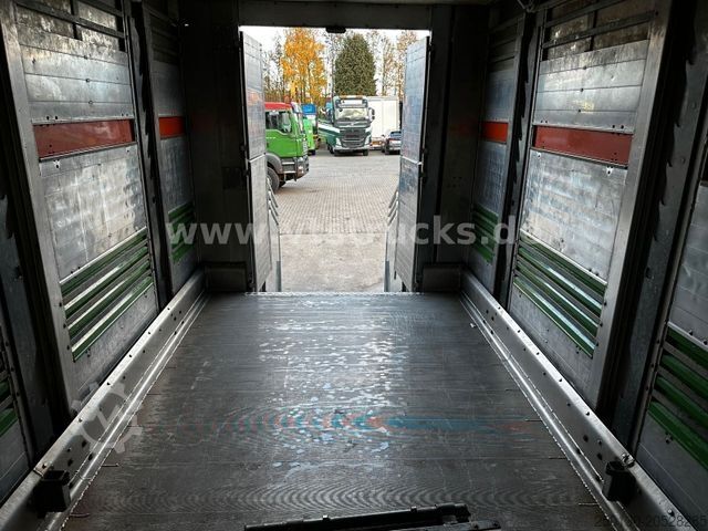 Cattle truck MERCEDES-BENZ Atego 1226 4x2 2-Stock Westrick Viehtransporter