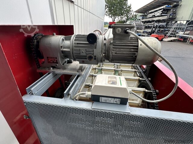 Aweta KG3-16+1 tomato sorting machine AWETA KG3-16+1