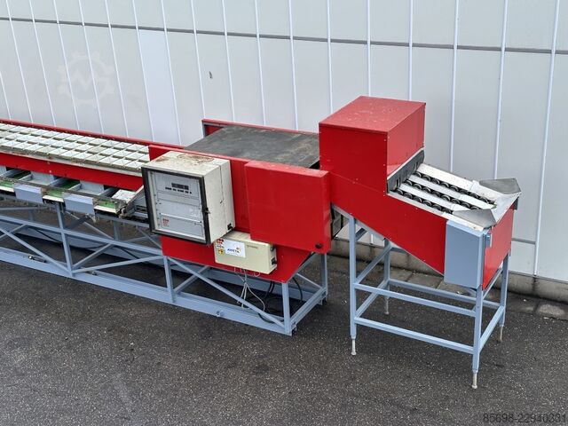 Aweta KG3-16+1 tomato sorting machine AWETA KG3-16+1