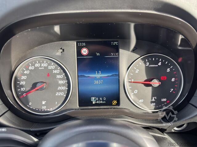 Minibus Mercedes-Benz T 180 PROGRESSIVE 7-Sitze AHK AUT DynLicht Kam.