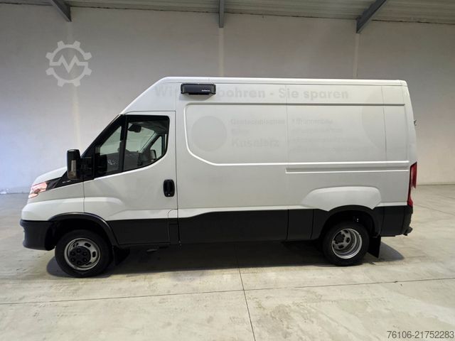High top van IVECO Daily 50C18 Kastenwagen *Navi*Ahk**