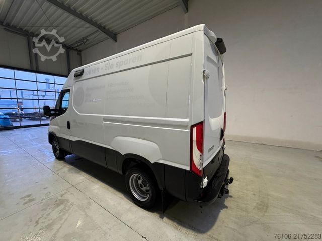 High top van IVECO Daily 50C18 Kastenwagen *Navi*Ahk**