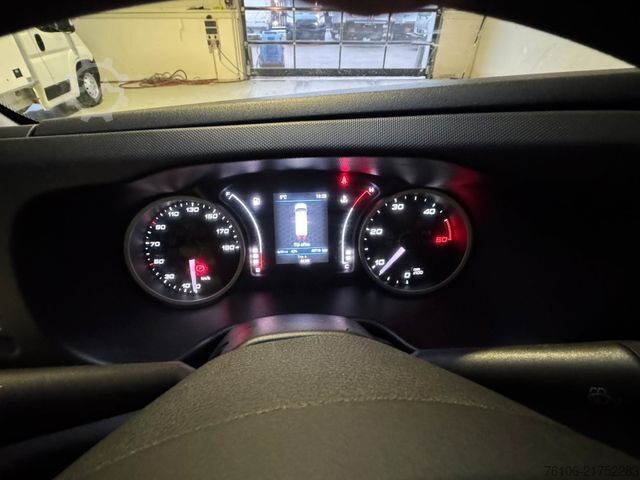 High top van IVECO Daily 50C18 Kastenwagen *Navi*Ahk**