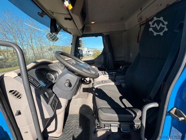 Flatbed truck with tarp DAF LF 12.230 Pritsche Plane +Ladebordwand