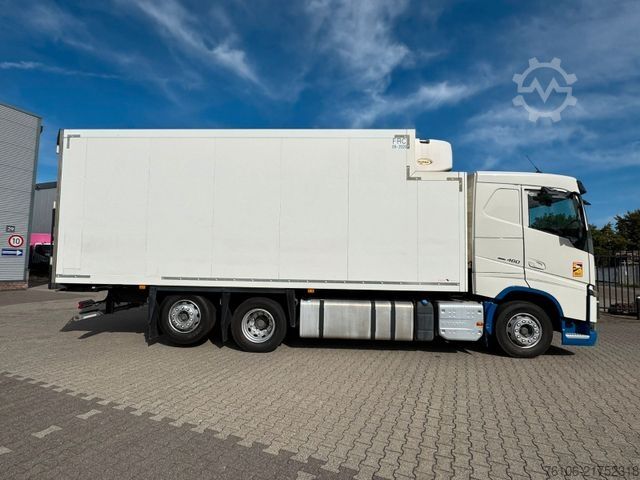 Refrigerated truck VOLVO FH 460 Tiefkühlkoffer*2 Stück *