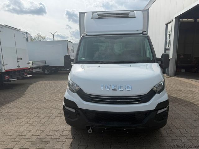 Refrigerator body van IVECO Daily 35S14 Hi Matic Tiefkühlkoffer MOTORSCHADE