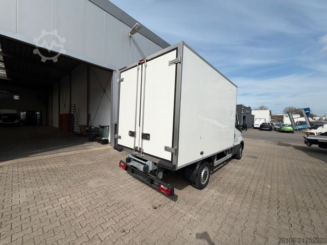 Refrigerator body van IVECO Daily 35S14 Hi Matic Tiefkühlkoffer MOTORSCHADE