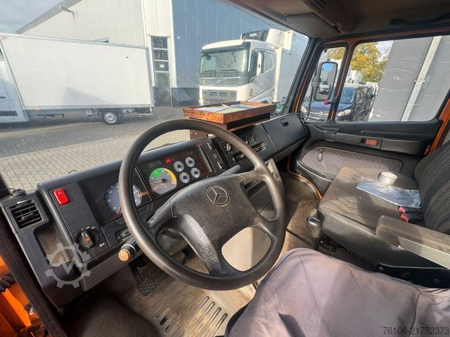 Box truck MERCEDES-BENZ 816 D VARIO Koffer *Ahk*