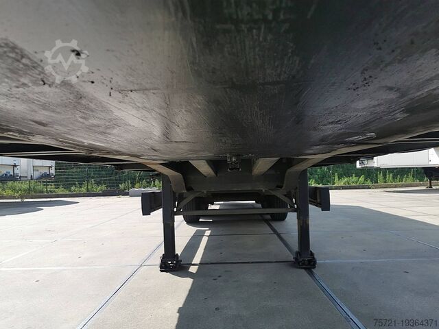 Schiebeplanen KRONE SDP 02 BÄR 2 TONS TAILLIFT