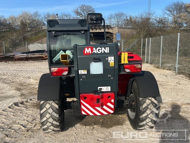 Telescopic loader MAGNI TH 3.6