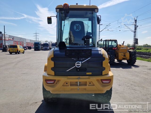 Wheel loader Volvo L30HS