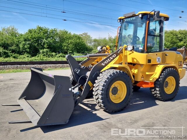 Wheel loader Volvo L30HS