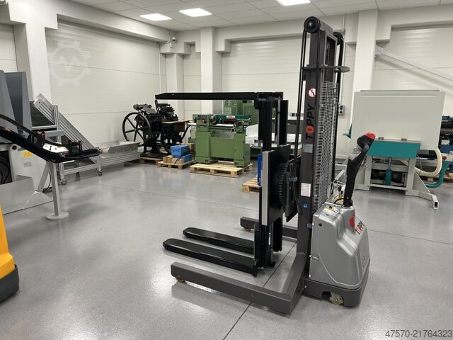 Pile turner Toppy Octabin Mobile Pile Turner