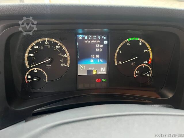 Standard-SZM Mercedes-Benz Actros 2045 S 4x2 Tractor Head