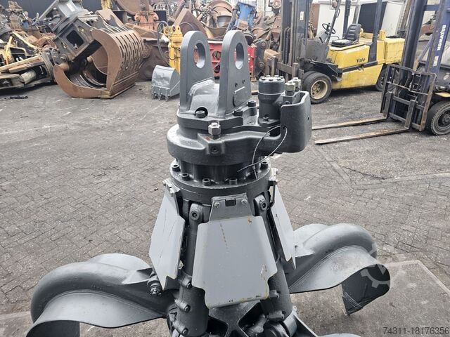 Material handler liebherr gm 65 poliepgrijper schrootgrijper