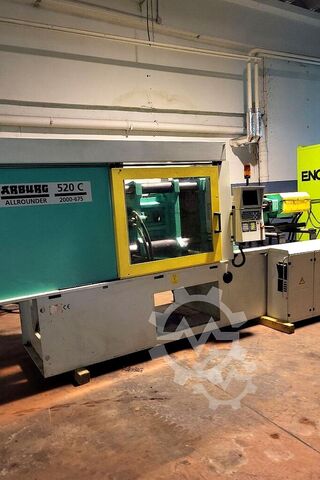Injection molding machine ARBURG 520C-200-675