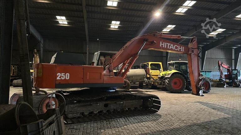 Tracked Excavator Fiat-Hitachi Fh 220