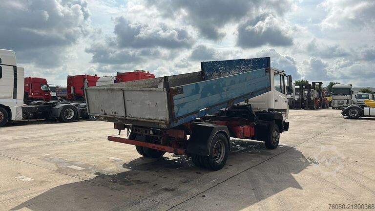 Tipper Mercedes-Benz SK 809 (POMPE MANUELLE / MANUAL PUMP / HELPER /...